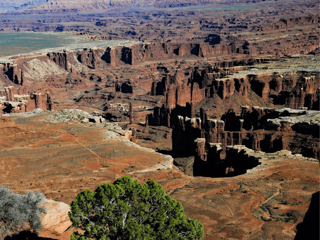 monument basin in canyonlands national park