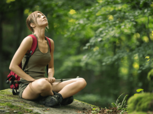 benefits of hiking alone